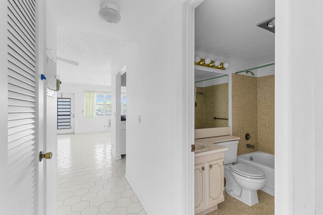 72 Ashby B, Deerfield Beach, FL 33442