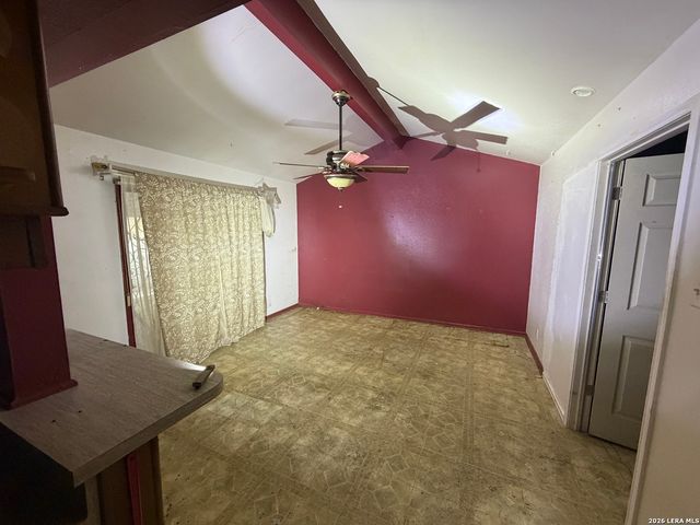 650 FLEMING ST, San Antonio, TX 78211