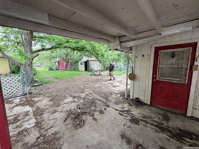 650 FLEMING ST, San Antonio, TX 78211