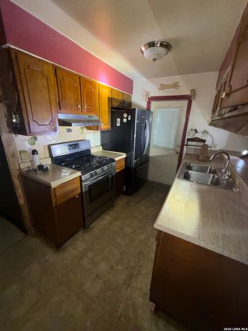 650 FLEMING ST, San Antonio, TX 78211