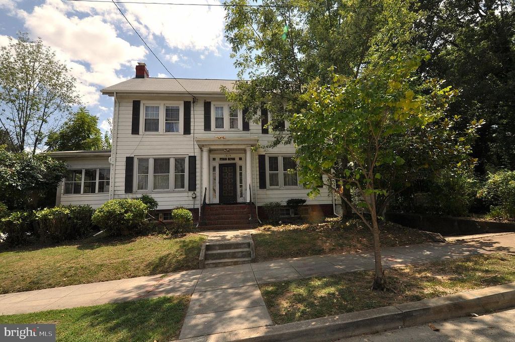 1619 EVARTS ST NE, Washington, DC 20018