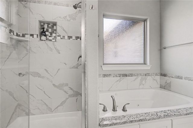 2337 Stonemill Drive, Fayetteville, AR 72701