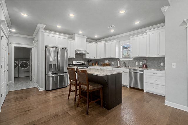 2337 Stonemill Drive, Fayetteville, AR 72701