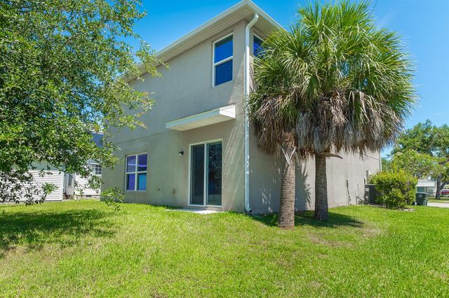 3351 Liberty Square Way, Fort Pierce, FL 34982