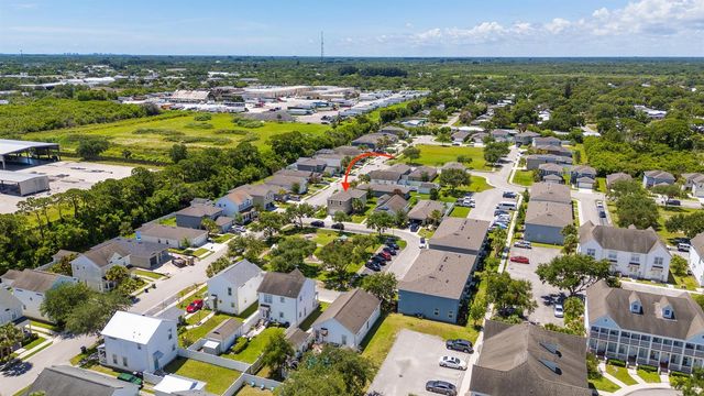 3351 Liberty Square Way, Fort Pierce, FL 34982