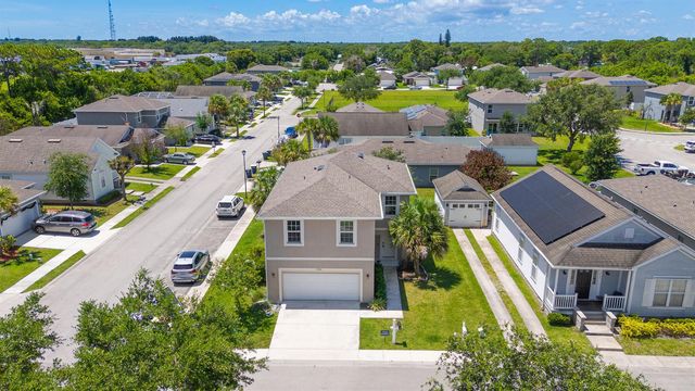 3351 Liberty Square Way, Fort Pierce, FL 34982