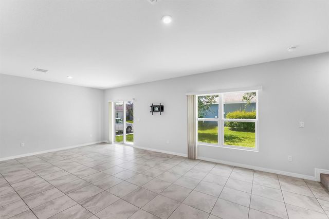 3351 Liberty Square Way, Fort Pierce, FL 34982