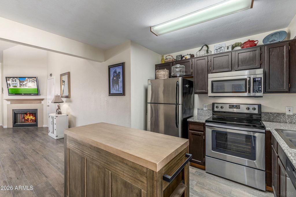 19820 N 13TH Avenue 233, Phoenix, AZ 85027 — photo 3