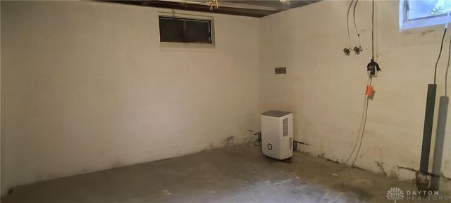 1321 Richmoor Road, Springfield, OH 45503