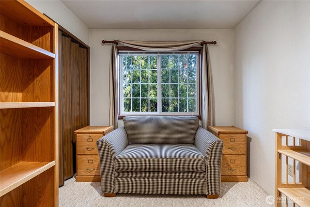 2735 NE 103rd Street, Seattle, WA 98125