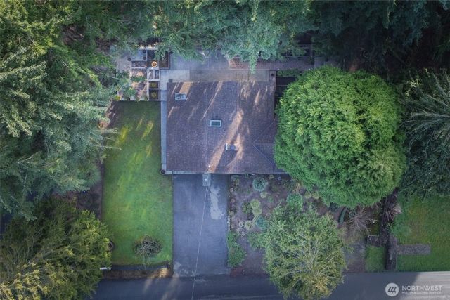 2735 NE 103rd Street, Seattle, WA 98125