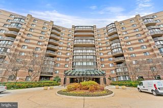 8350 GREENSBORO DR #119, Mclean, VA 22101