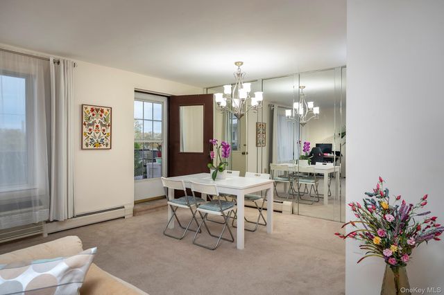 135 Post Avenue 5A, Westbury, NY 11590