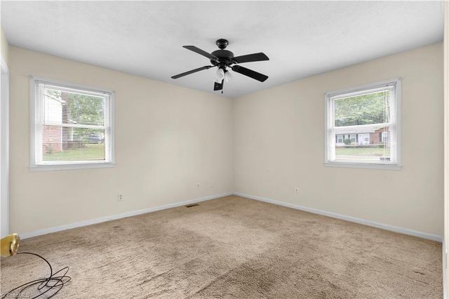 116 Cheltenham Drive, Winston-salem, NC 27103