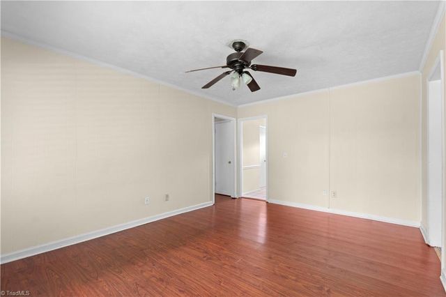 116 Cheltenham Drive, Winston-salem, NC 27103