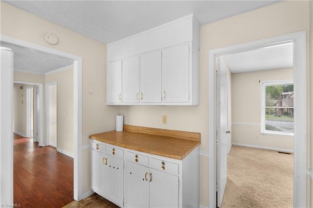 116 Cheltenham Drive, Winston-salem, NC 27103