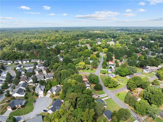 116 Cheltenham Drive, Winston-salem, NC 27103