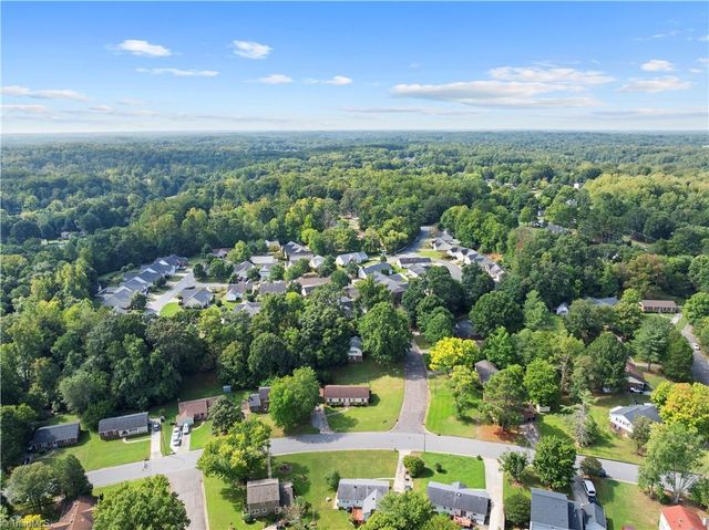 116 Cheltenham Drive, Winston-salem, NC 27103