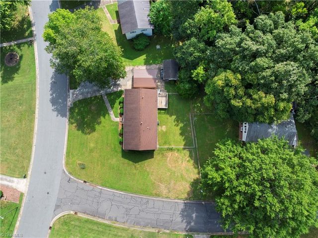 116 Cheltenham Drive, Winston-salem, NC 27103