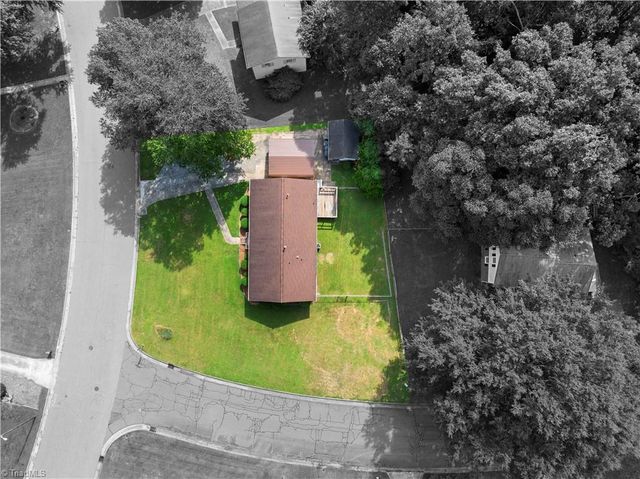 116 Cheltenham Drive, Winston-salem, NC 27103