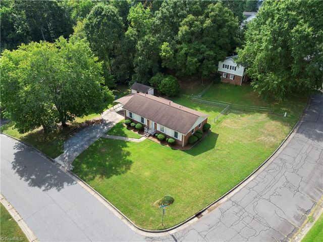 116 Cheltenham Drive, Winston-salem, NC 27103