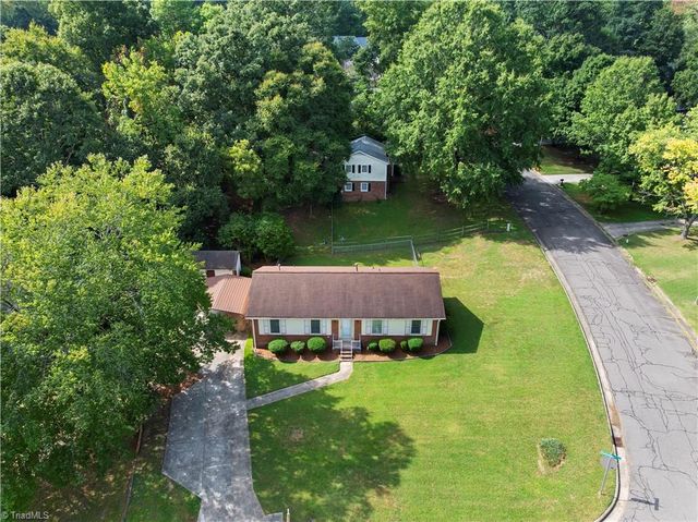 116 Cheltenham Drive, Winston-salem, NC 27103