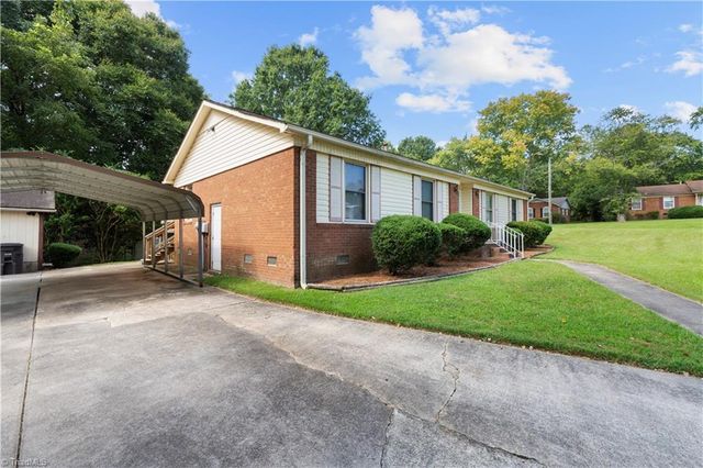 116 Cheltenham Drive, Winston-salem, NC 27103