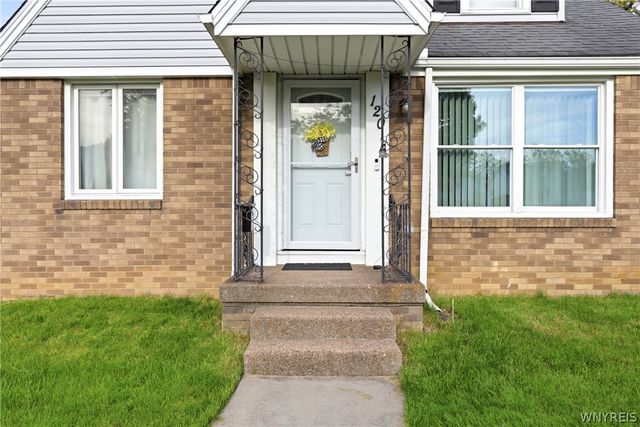 120 Sherwin Drive, Tonawanda, NY 14150