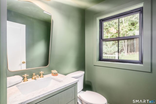22 Beaver Brook Road, Ridgefield, CT 06877