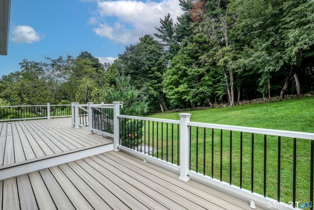 22 Beaver Brook Road, Ridgefield, CT 06877