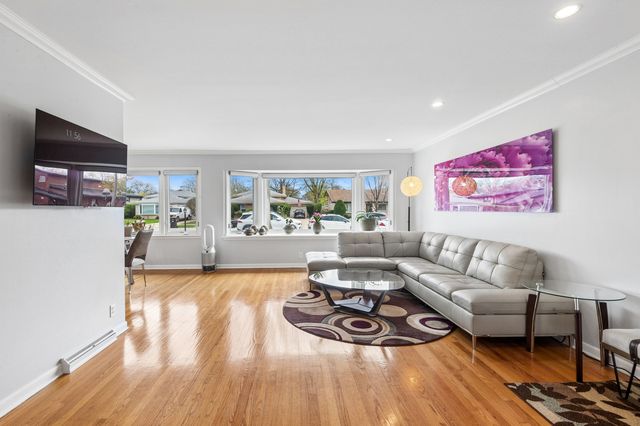 9738 Keystone Avenue, Skokie, IL 60076