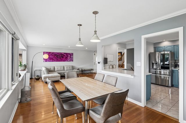 9738 Keystone Avenue, Skokie, IL 60076