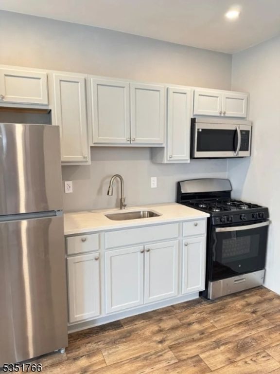 647 Grove St, Irvington Twp., NJ 07111