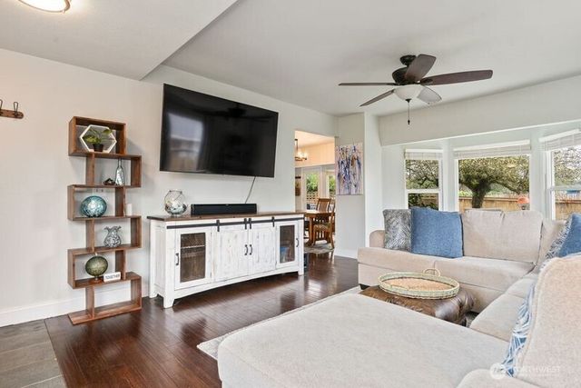 11 R Street SE, Auburn, WA 98002