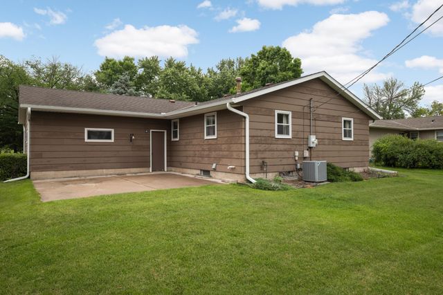 1119 Park Lane, Hastings, MN 55033