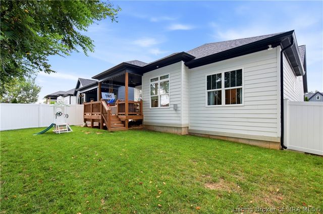 4050 Williams Crossing Way, Jeffersonville, IN 47130