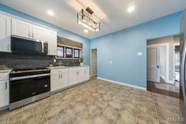 4709 Penrose Street, St Louis, MO 63115