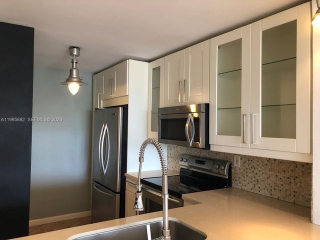 1401 Bay Rd 412, Miami Beach, FL 33139