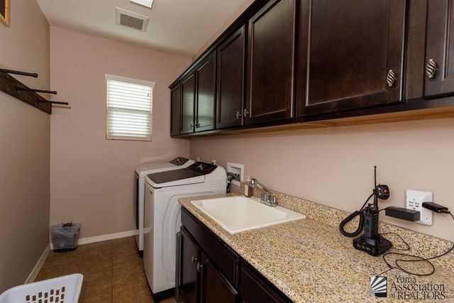 12192 S LAUREL LN, Yuma, AZ 85367