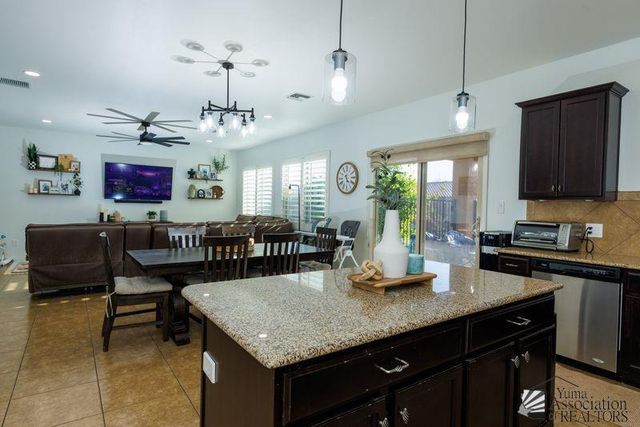 12192 S LAUREL LN, Yuma, AZ 85367