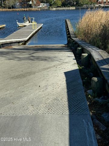 100 Kenna Court, Jacksonville, NC 28540