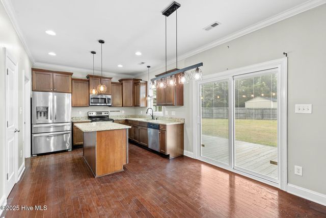 100 Kenna Court, Jacksonville, NC 28540