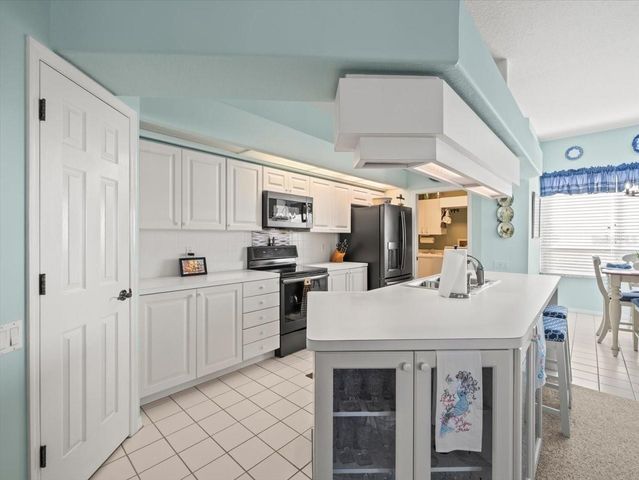 9355 MERRIWEATHER DRIVE, Weeki Wachee, FL 34613