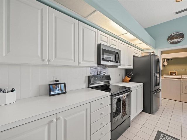 9355 MERRIWEATHER DRIVE, Weeki Wachee, FL 34613