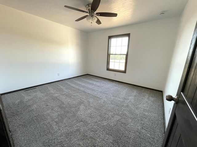 128 Somerset Road, Buffalo, MO 65622