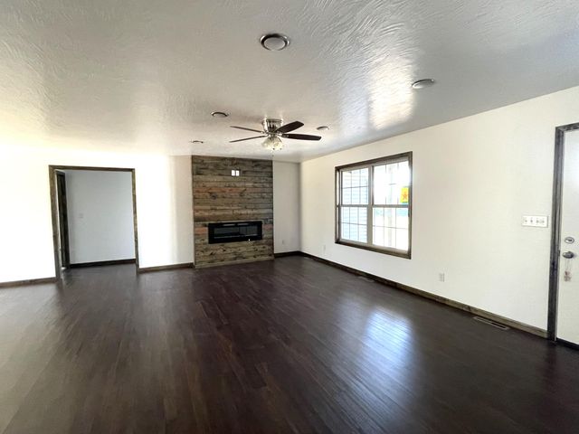 128 Somerset Road, Buffalo, MO 65622