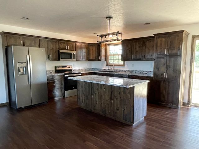 128 Somerset Road, Buffalo, MO 65622