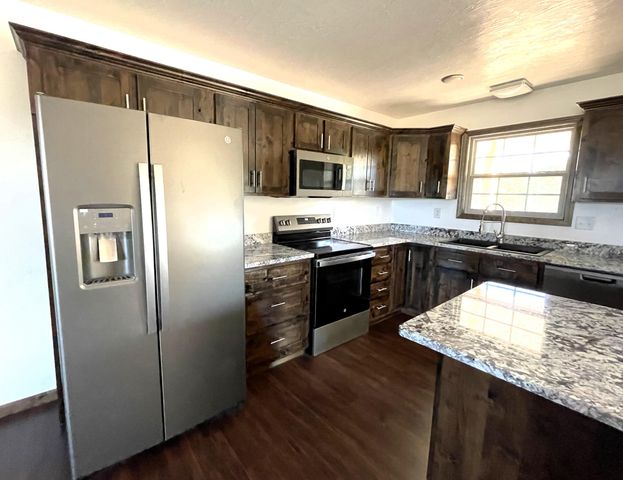 128 Somerset Road, Buffalo, MO 65622