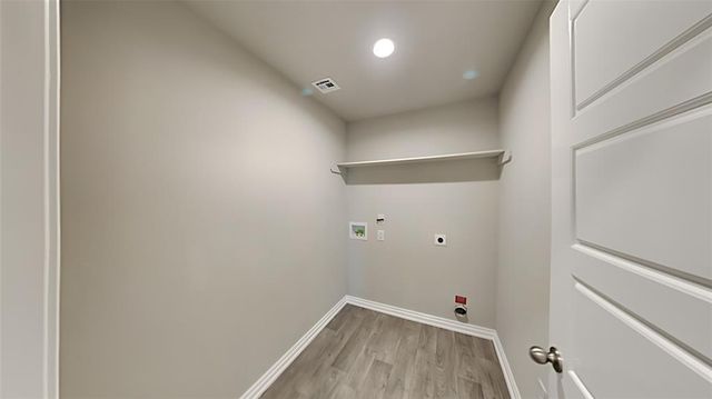 4221 Moonlight Road, Mustang, OK 73064