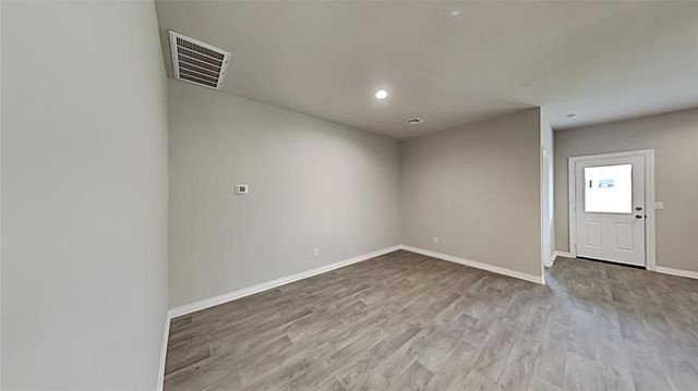 4221 Moonlight Road, Mustang, OK 73064